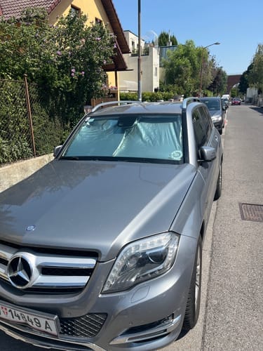 Customer photo review of Faltbare Auto-Sonnenblende mit Logo