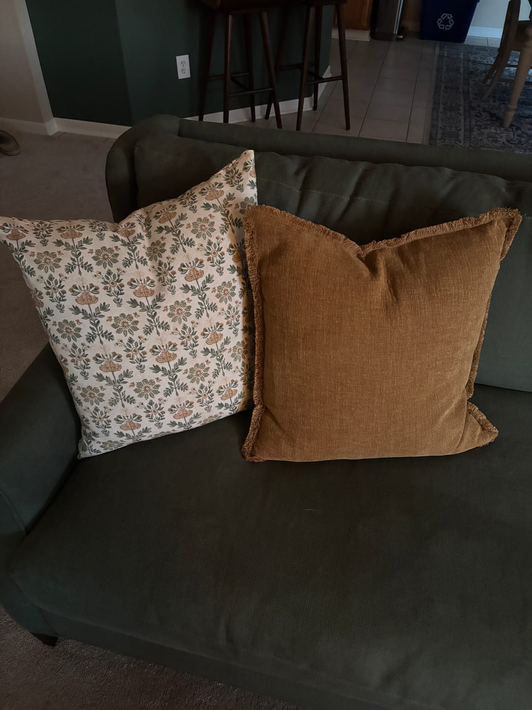 Customer photo review of Fannie - 18" | 22"