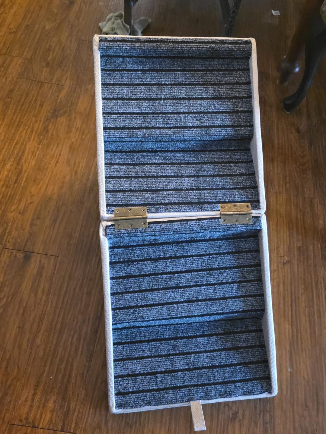 Customer photo review of 2-in-1 Foldable Dog Stairs Ramp for Bed and Couch