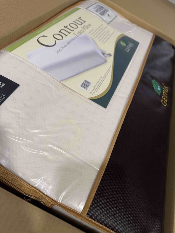 Customer photo review of Getha Contour Latex Pillow (Cotton Fabric / Tencel Fabric)