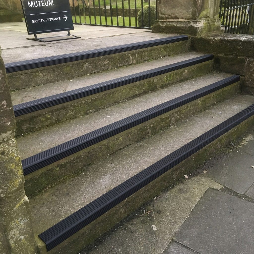 Customer photo review of Anti-Slip Stair Nosing Edge Trim – 50 x 25mm Self-Adhesive L-Shape PVC Stair Edge Protector for Indoor & Outdoor Steps