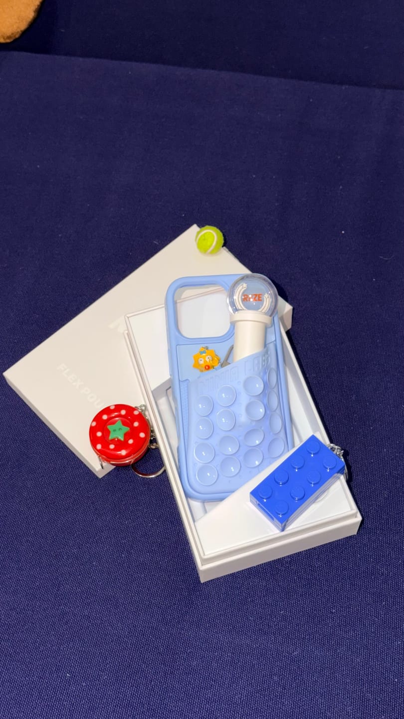 Customer photo review of Octo Pouch - iPhone 17