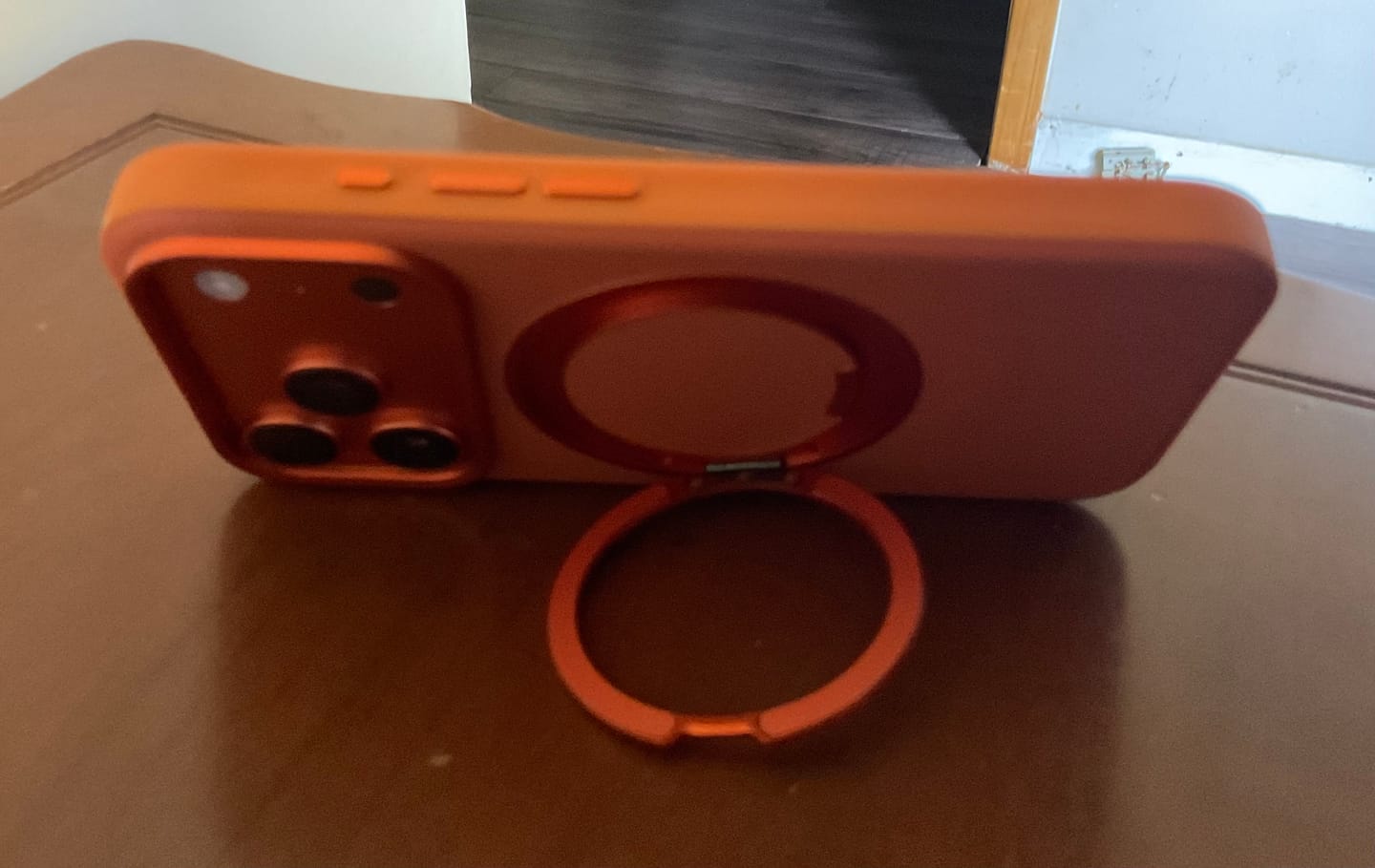 Customer photo review of MagCase Stand — Leather