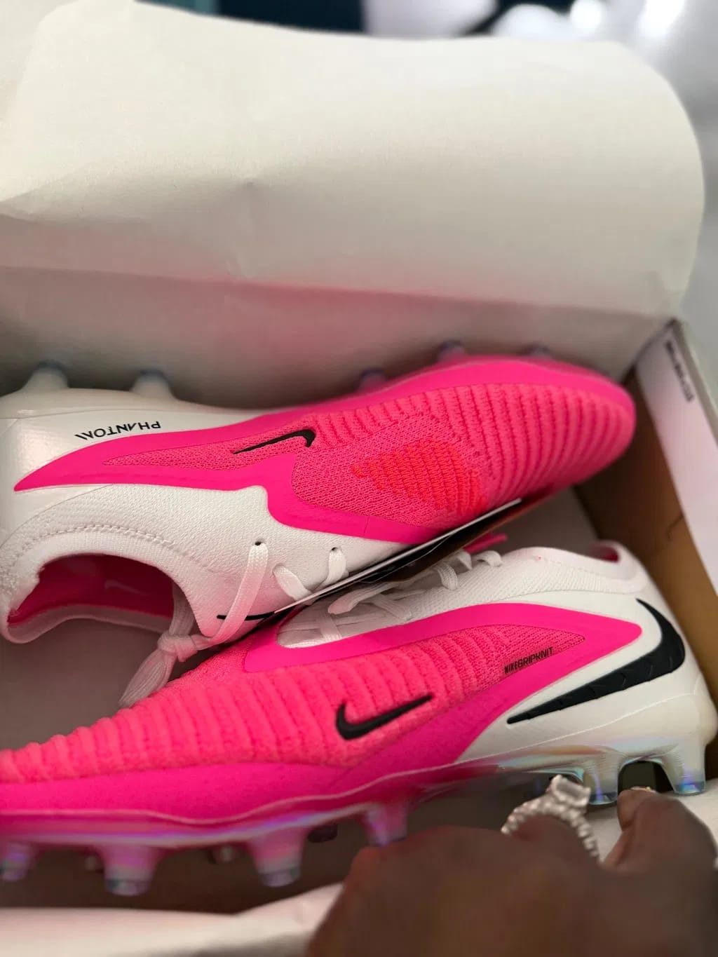 Customer photo review of Phantom 6 Low Elite SG - Breakout World Cup Pack