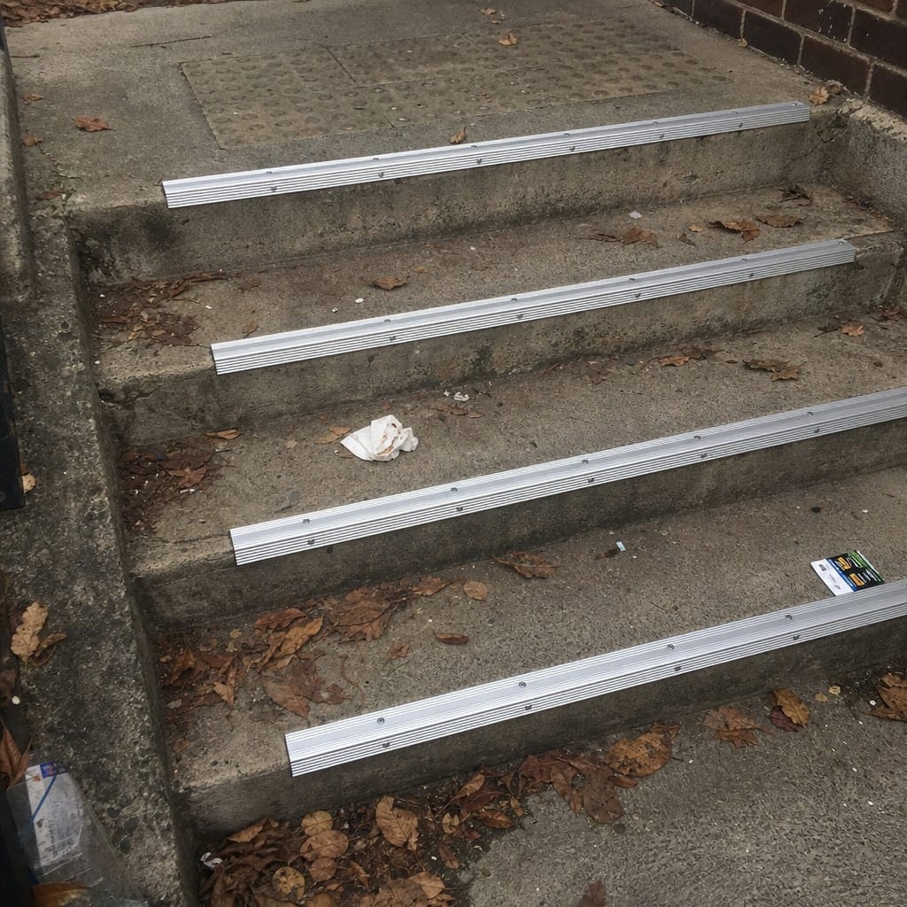 Customer photo review of Aluminium Stair Nosing 30x30mm Ribbed, Screw or Self-Adhesive