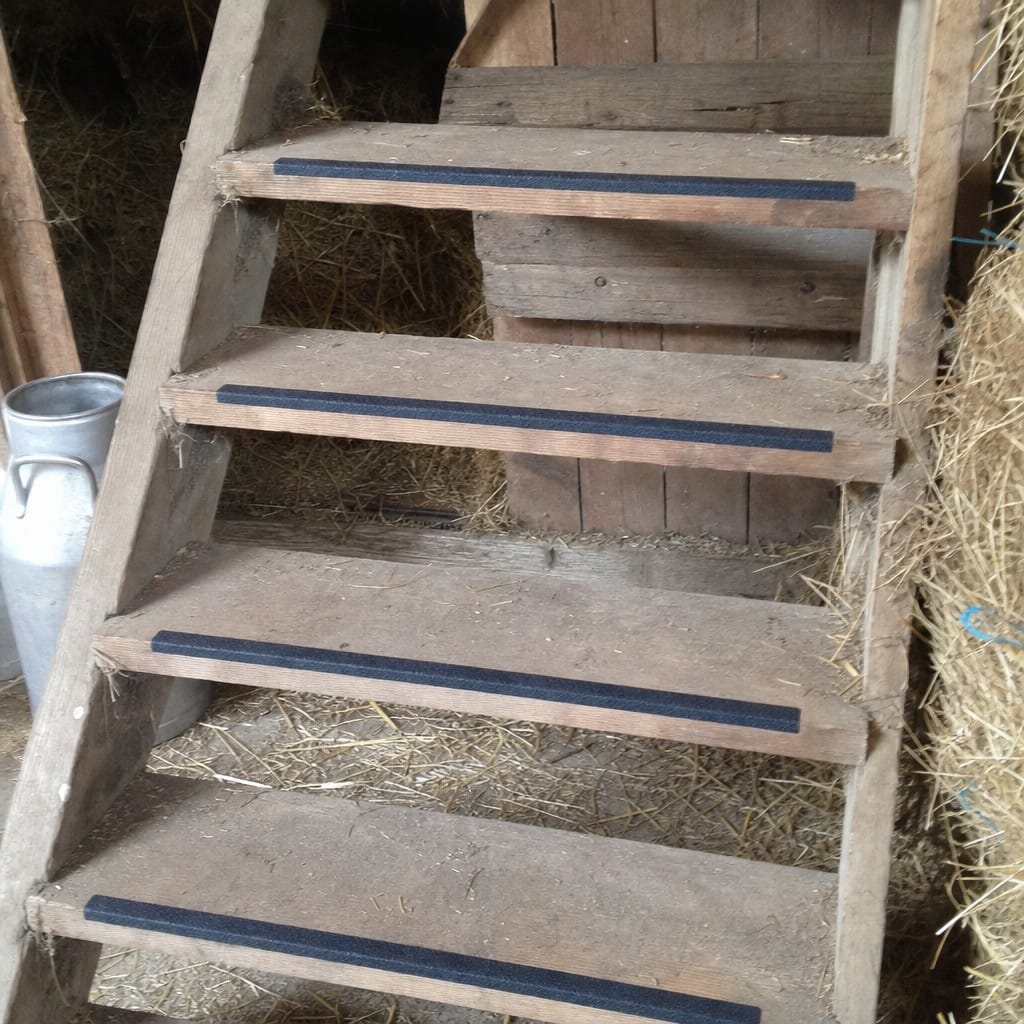 Customer photo review of Anti-Slip Strips 19mm × 610mm | Pack of 10 | Ladder Rungs & Narrow Step Edges