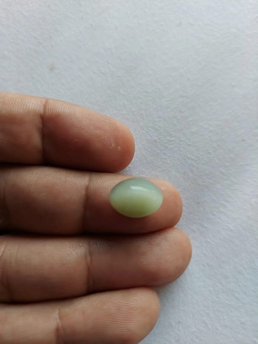 Customer photo review of Natural Cat's Eye Gemstone (Lehsunia) – Certified Chrysoberyl