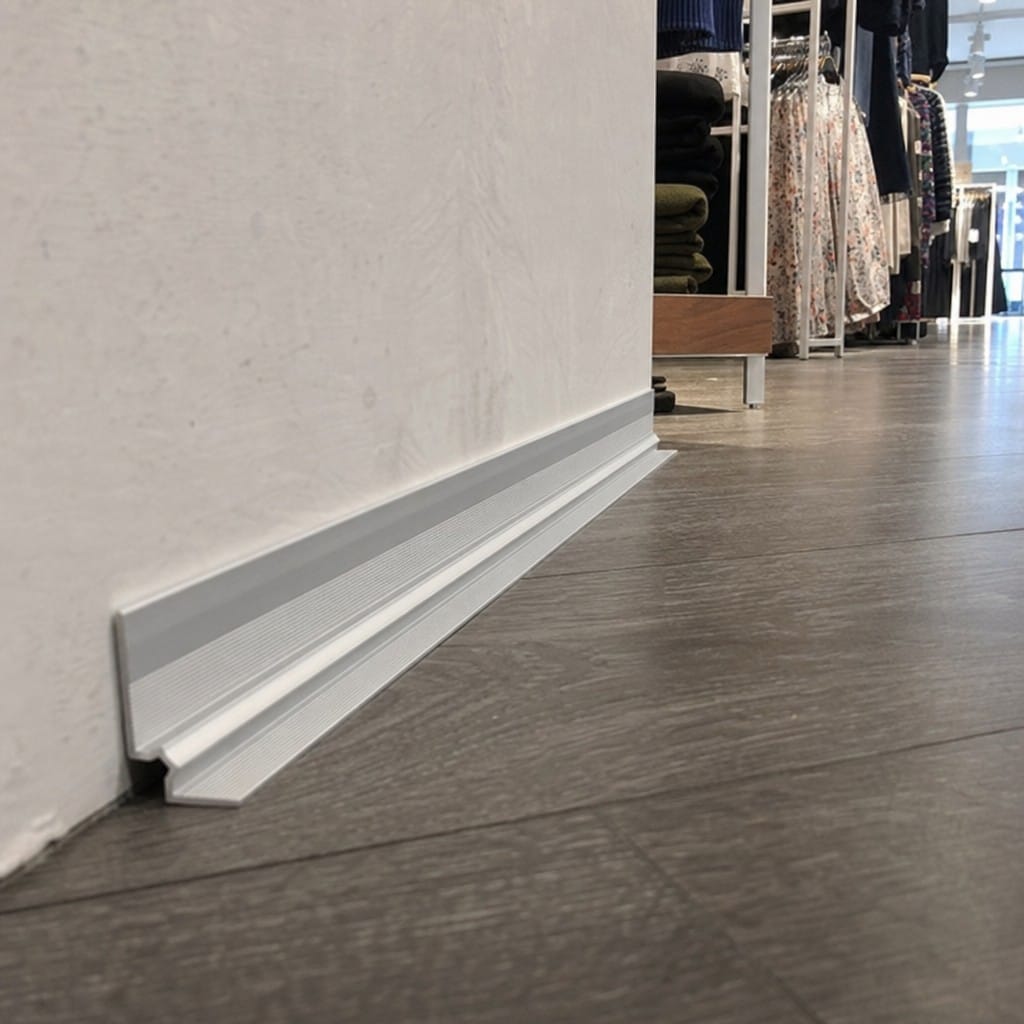 Customer photo review of Aluminium Stair Corner Trim 28x28mm - Inner Corner for 5mm LVT