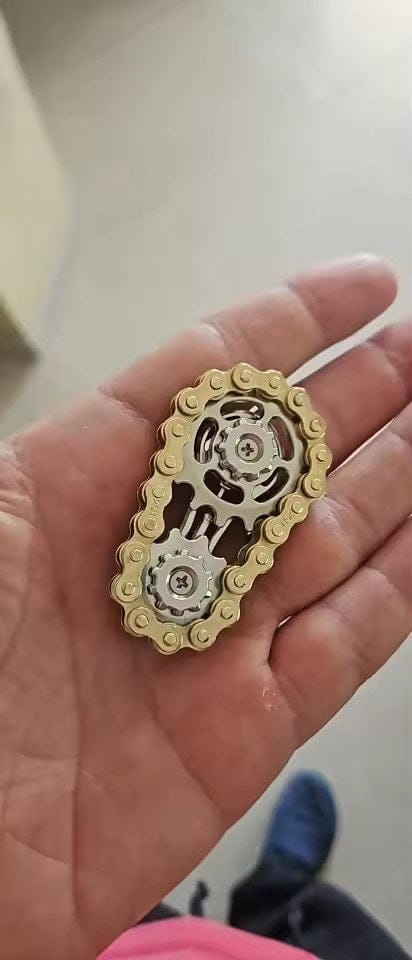 Customer photo review of Fahrradketten Finger Spinner Zappelspielzeug | Leise Fokushilfe Kinder Zahnrad Design