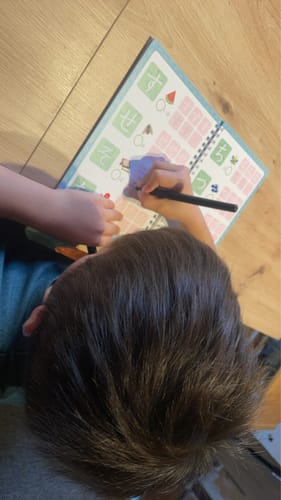 Customer photo review of 文字が消える!? まほうのドリル（ひらがな・カタカナ）