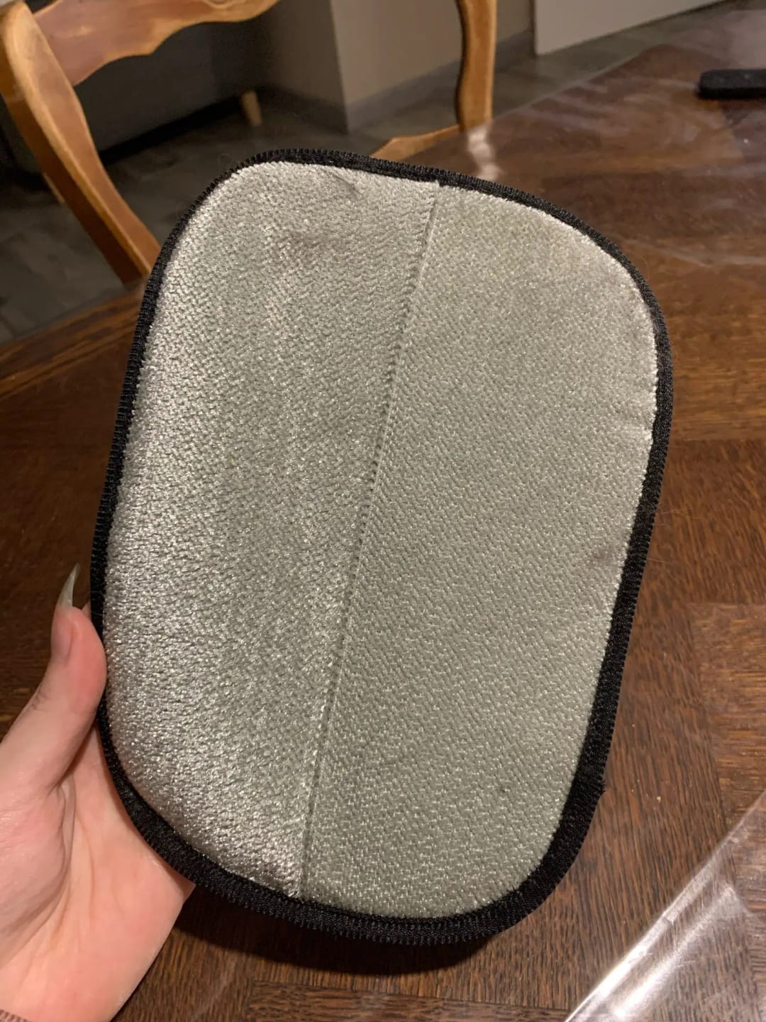 Customer photo review of StaticGrip Sihirli Kumaş & Evcil Hayvan Tüyü Temizleme Eldiveni