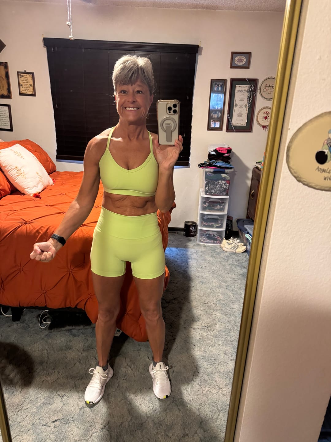 Customer photo review of BOLD 4.5" Performance Short