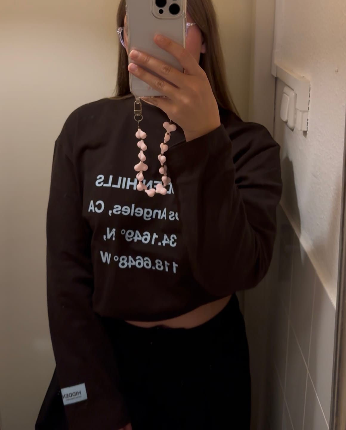 Customer photo review of VINTAGE LOGO LONGSLEEVE T-SHIRT DARK BROWN/LIGHT BLUE