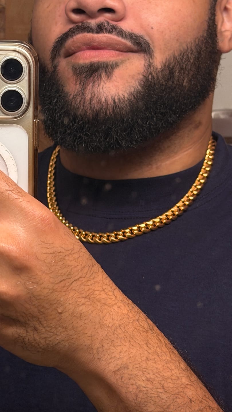 Customer photo review of Cuban Link Chain 10mm - 14K Gold RG164