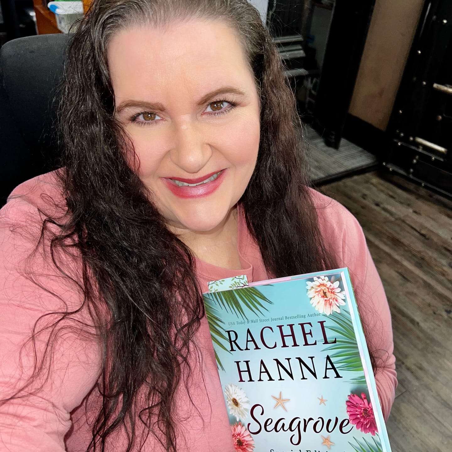 Customer photo review of Seagrove 2 Special Edition Hardcover (+ AUTHOR-SIGNED BOOKPLATE)
