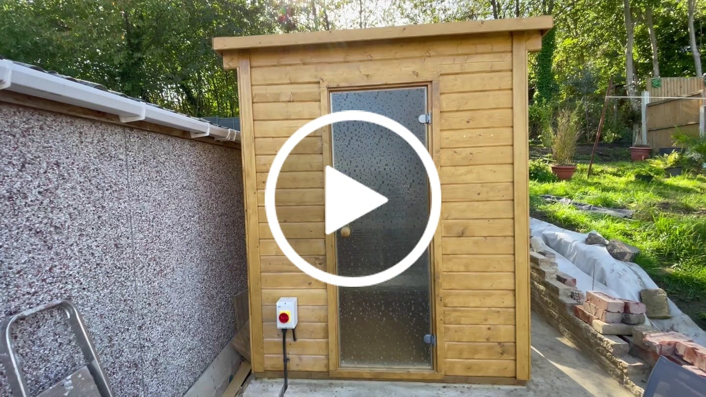 Customer video review of Eir (2,6m2 | 2,2x1,8m |44mm) Compact Garden Sauna Set - 6kw Heater and Roofing Felt Included