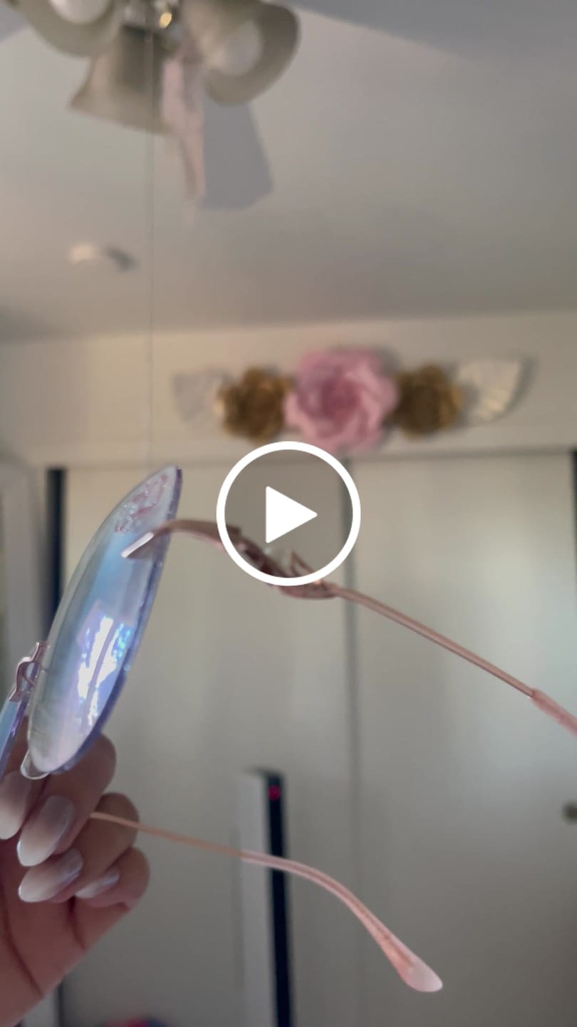 Customer video review of Kitty Eyeglasses