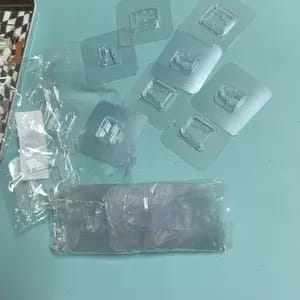 Customer photo review of Organizzazione Casa Facile Supporti Adesivi Multiuso Senza Foro
