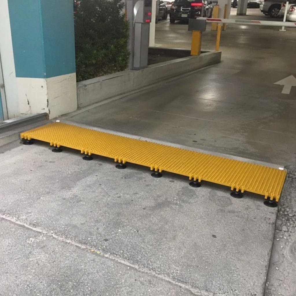 Customer photo review of Elevated Grating Feet Square Mesh 10-25mm 25-70mm Height