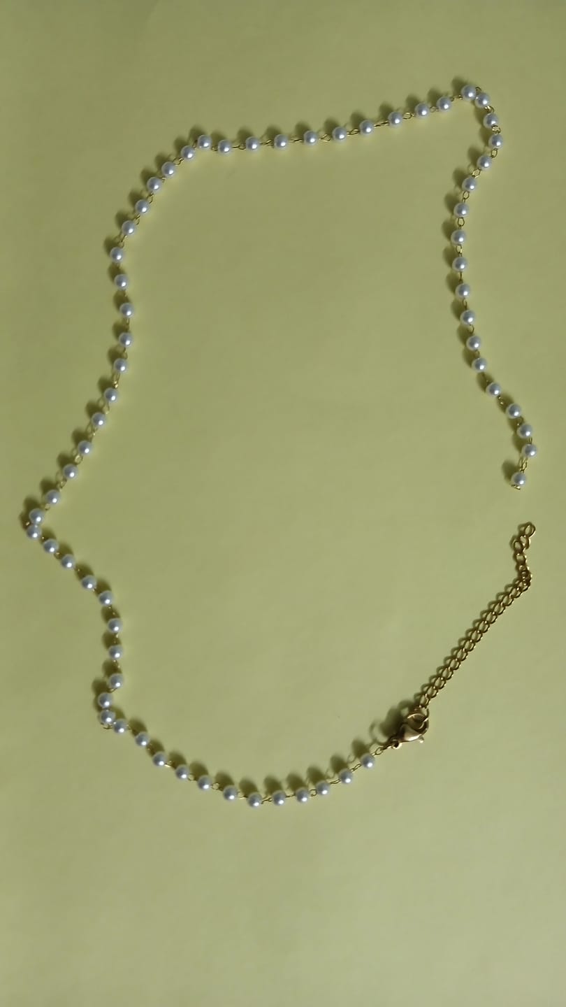 Customer photo review of Timeless Beauty Pearl Chain Necklace