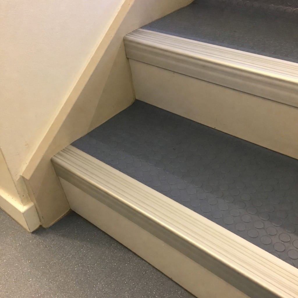 Customer photo review of Castellated Ramp Back Stair Nosing 3mm 71mm Tread Aluminium