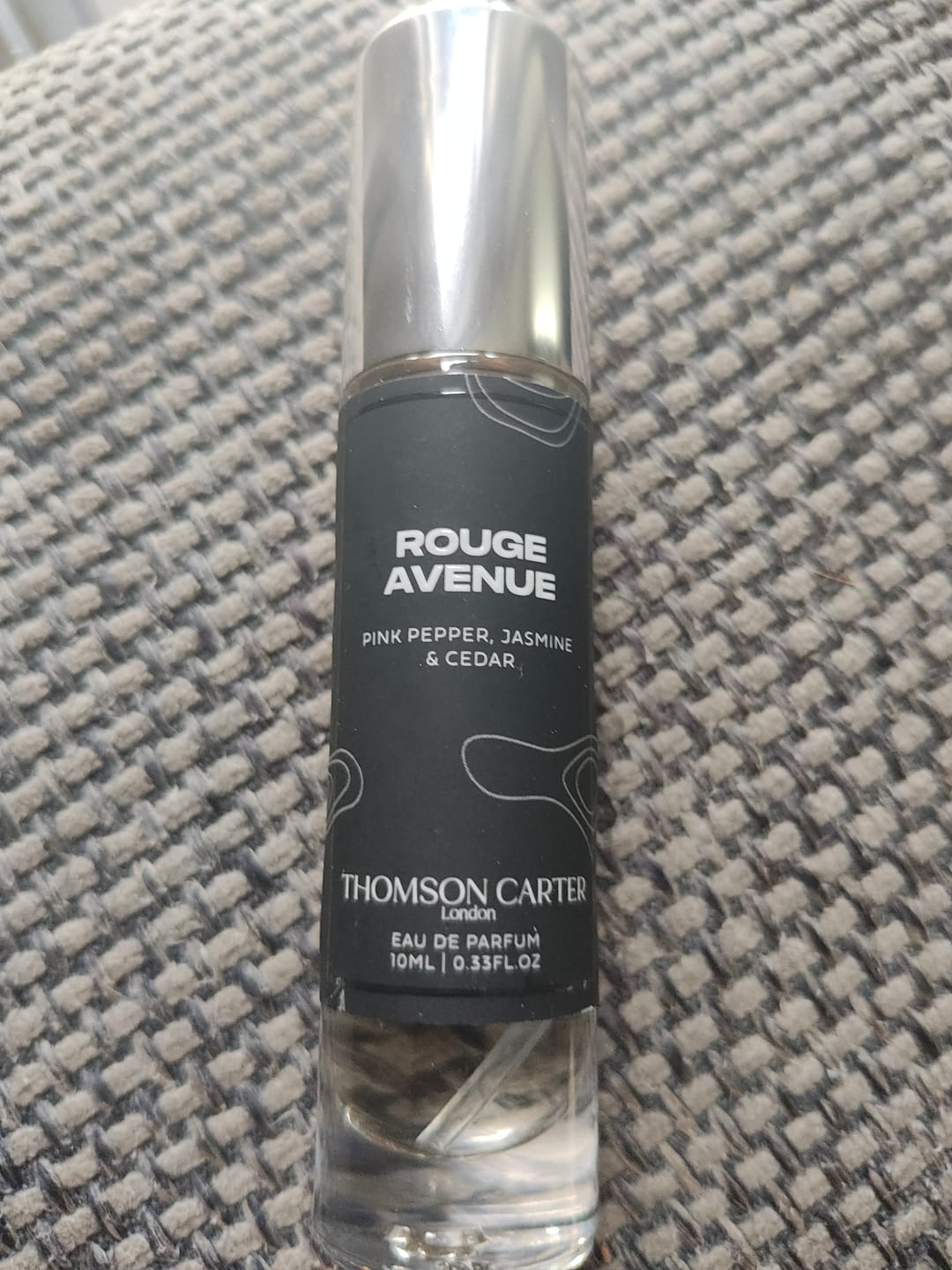 Customer photo review of Rouge Avenue | Eau de Parfum