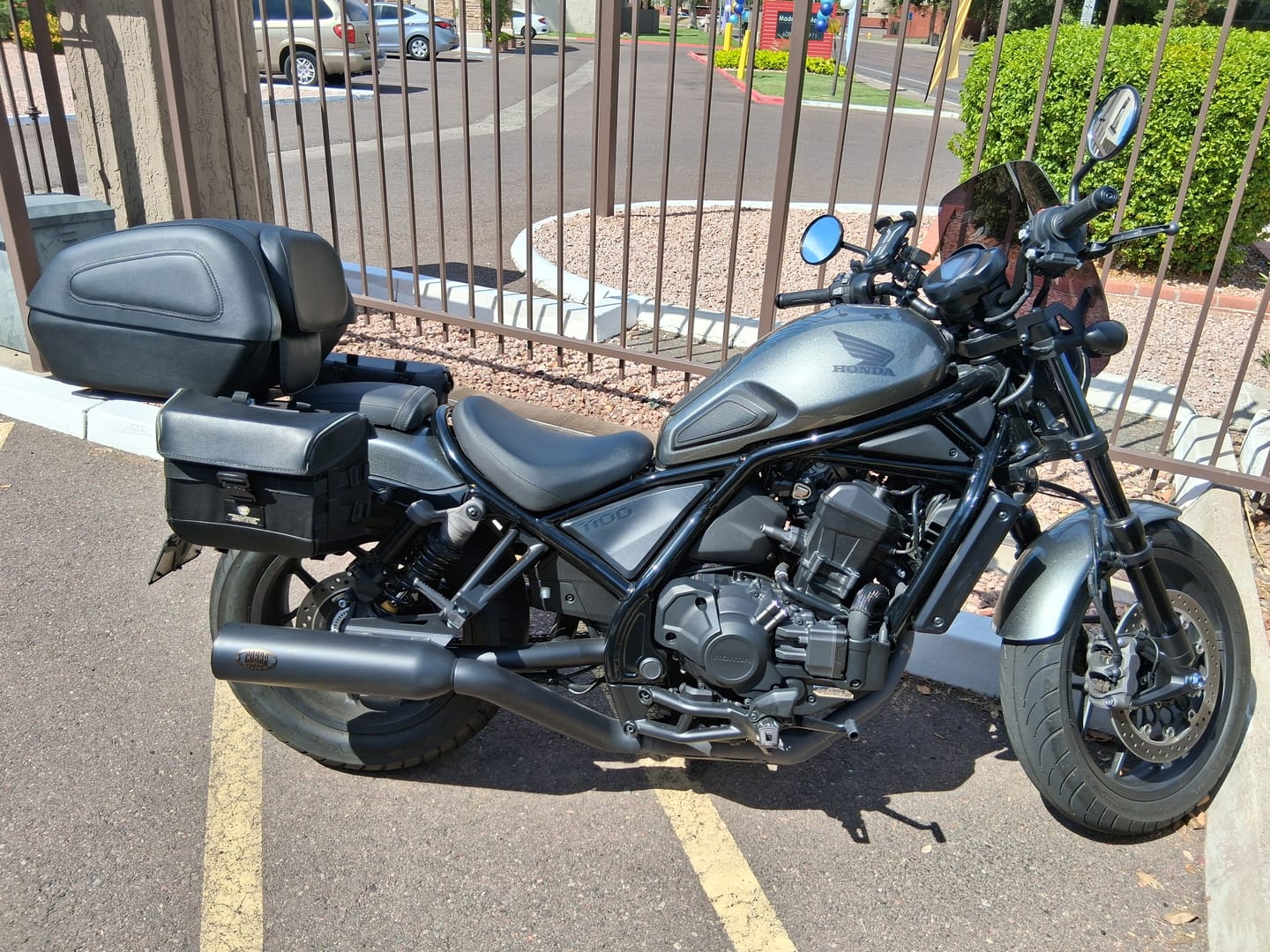 Customer photo review of 42L - Challenger XL Leather Wrapped Hard Motorcycle Trunk