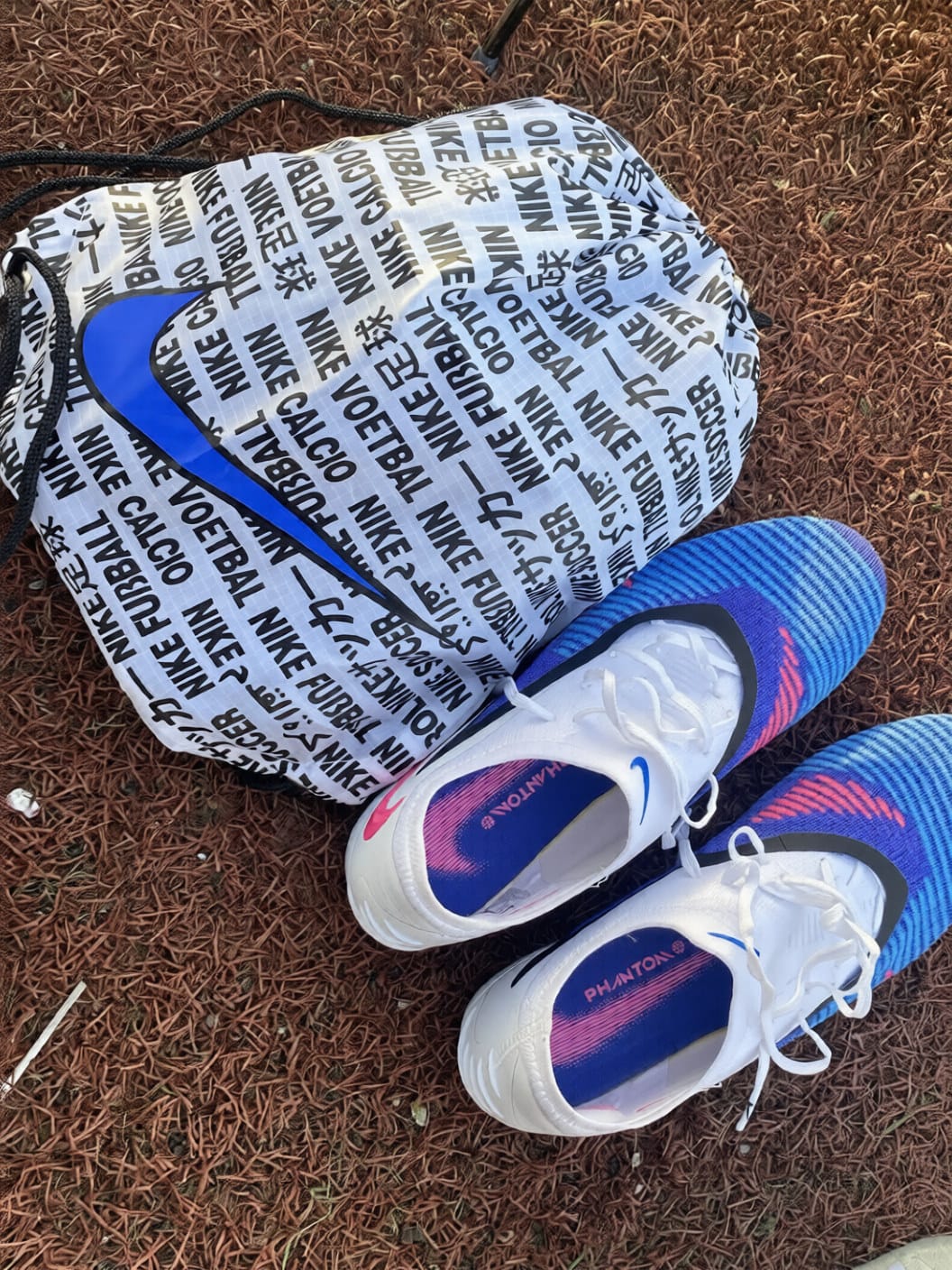 Customer photo review of Phantom 6 High Elite FG - Attack Pack