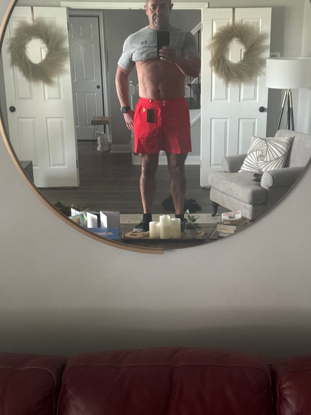 Customer photo review of Luxe Club - Red 5"