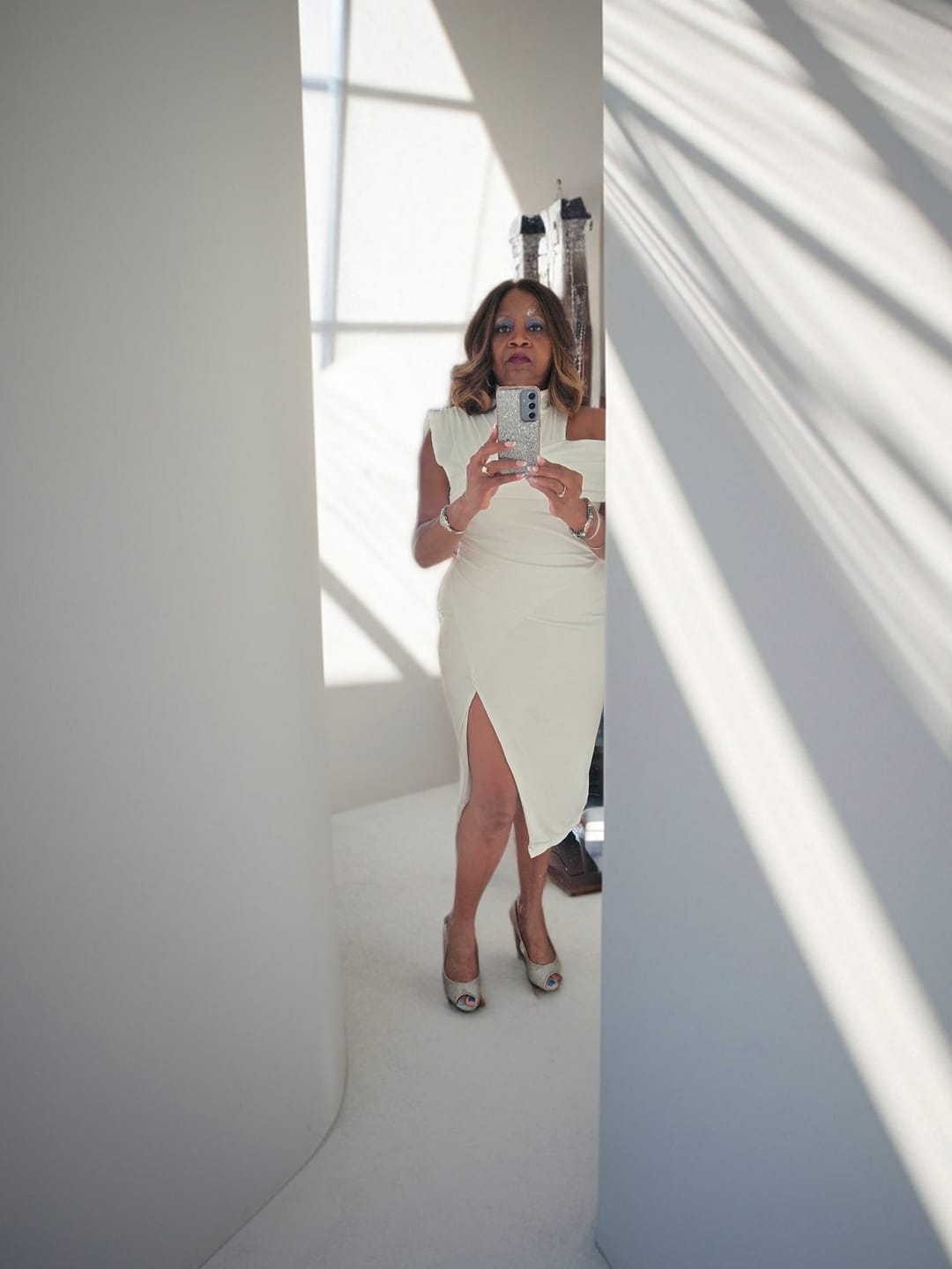 Customer photo review of Solid color One-shoulder Draped Asymmetrical Midi Dress
