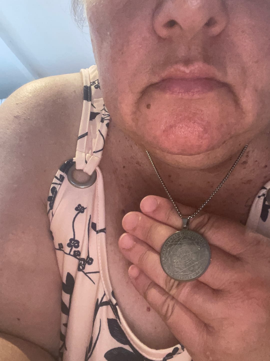 Customer photo review of Pendentif Sceau des 7 Archanges