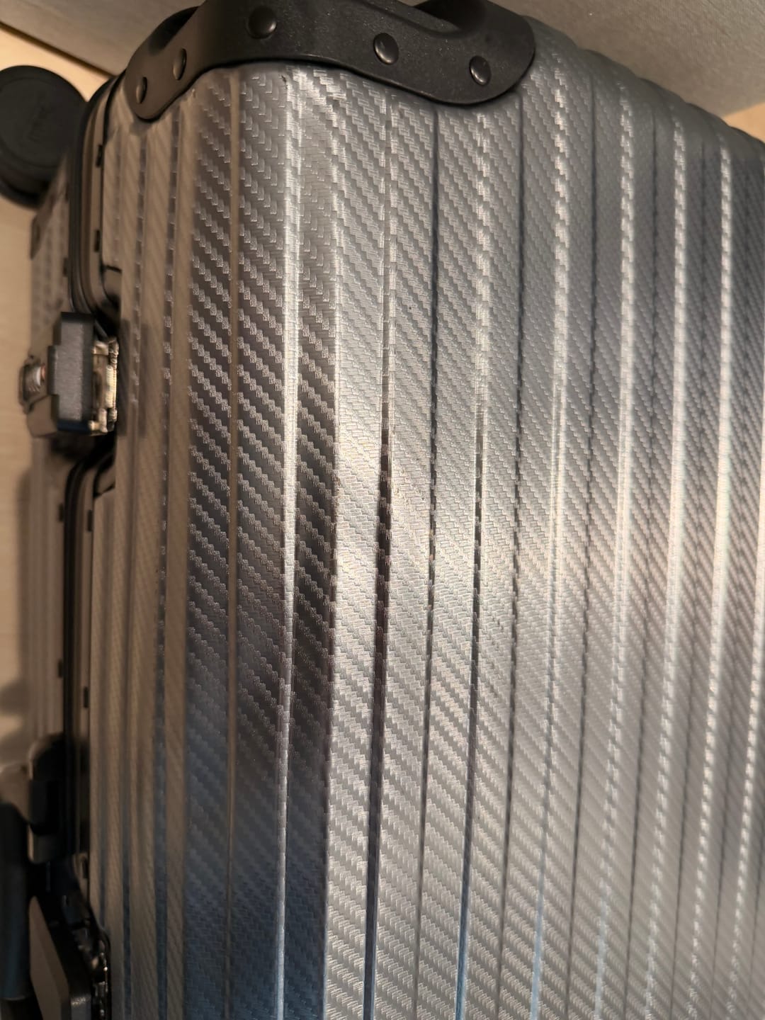 Customer photo review of TREVA Aluminum Suitcase Gunmetal