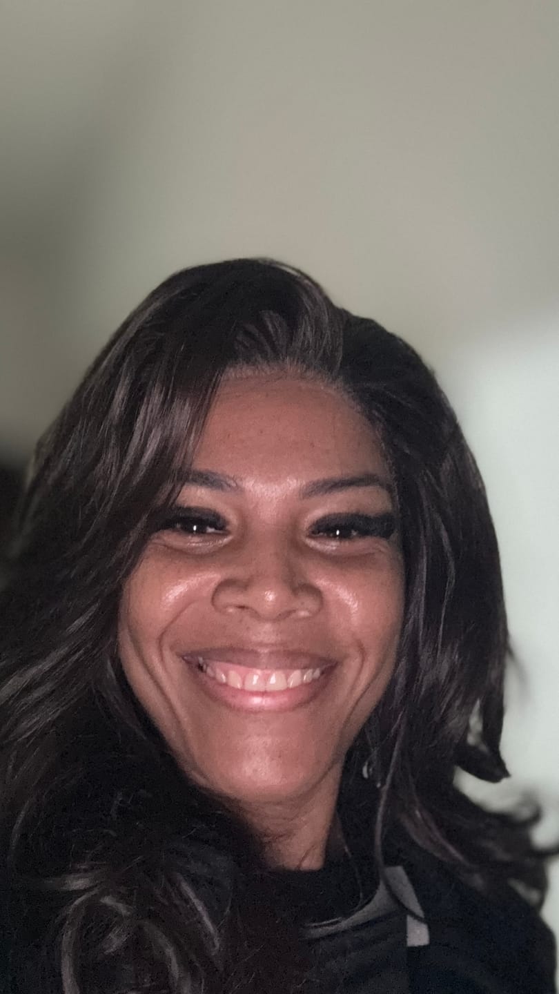 Customer photo review of Lace Front Gardenia Castanho Luzes N2/27 Ondulada - Repartição Livre 13x4