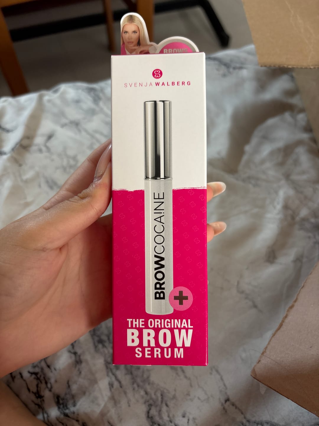 Customer photo review of BROWCOCA!NE - Augenbrauenserum