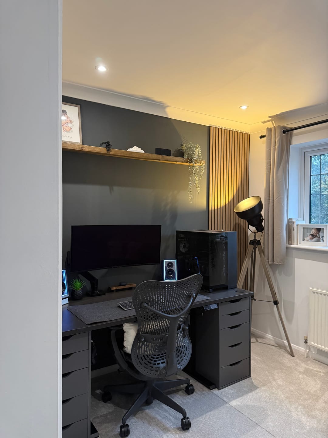 Customer photo review of Maidesite T1 Pro - Electric Height-Adjustable Standing Desk Frame