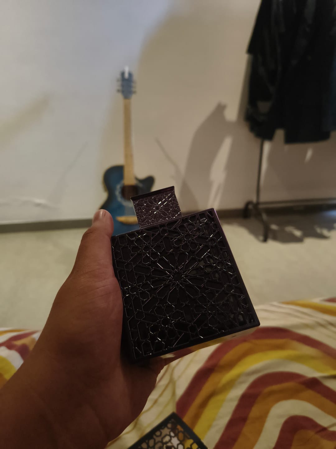 Customer photo review of Rayhaan Obsidian Eau De Parfum For Unisex