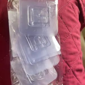 Customer photo review of Organizzazione Casa Facile Supporti Adesivi Multiuso Senza Foro