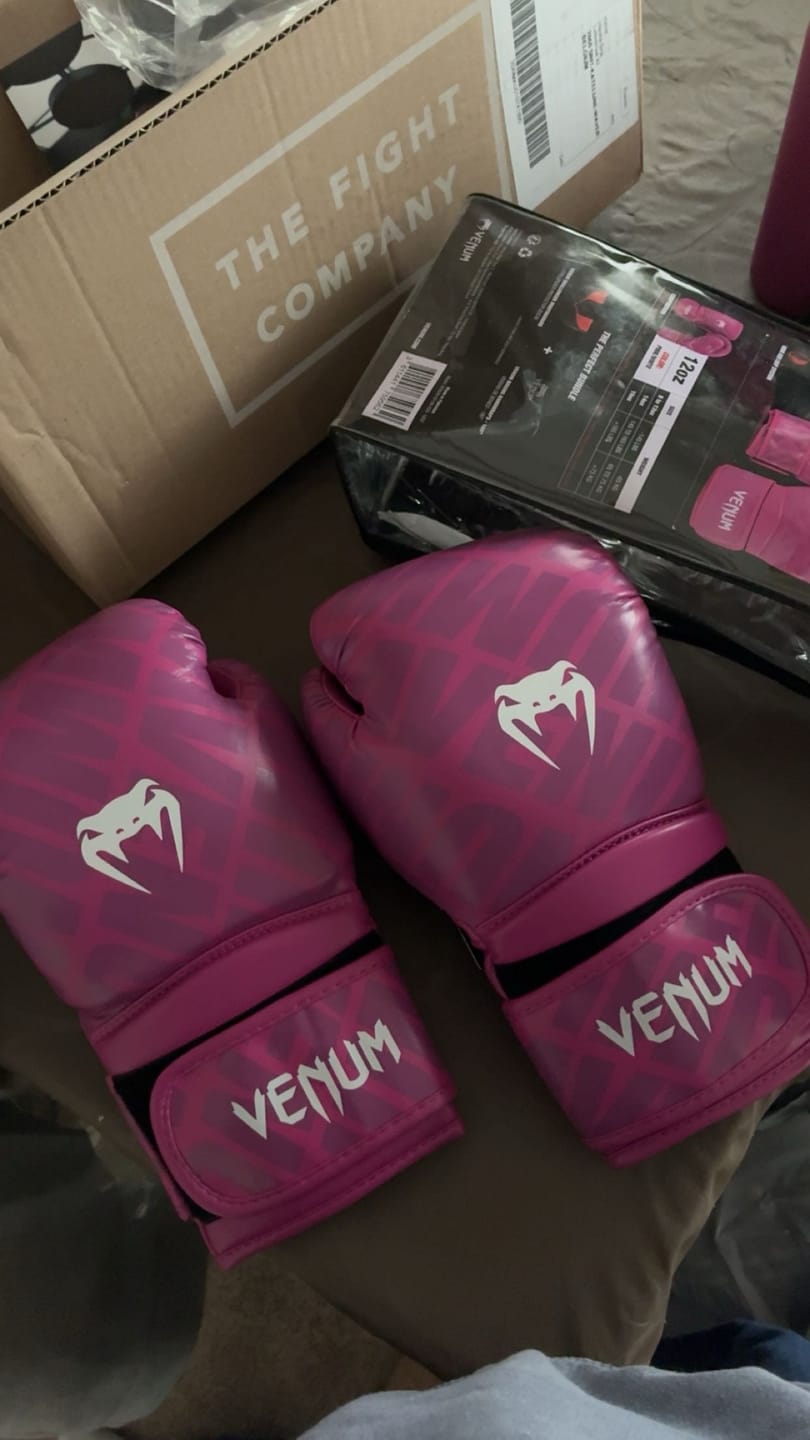 Customer photo review of Venum Bokshandschoenen Contender 1.5 XT - Roze