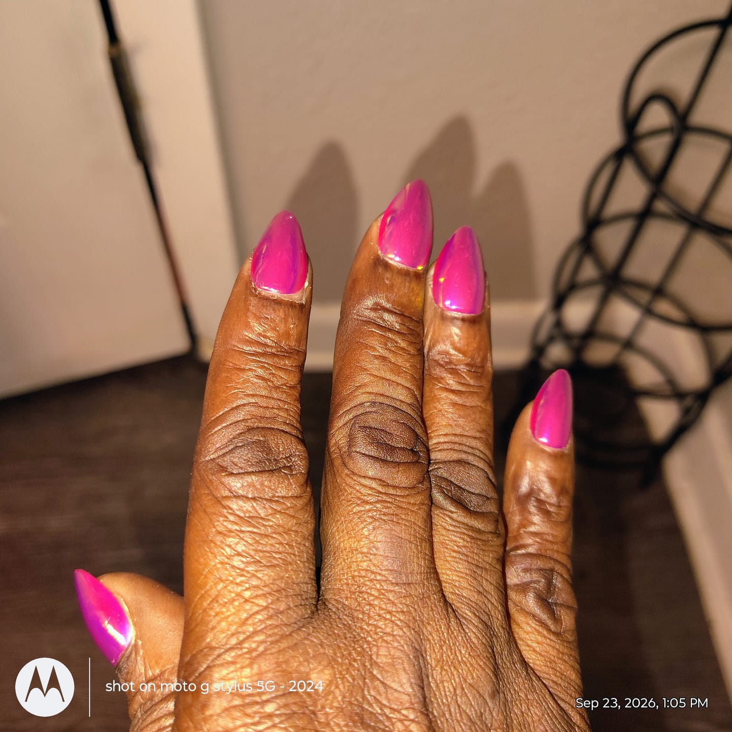 Customer photo review of Reneé - Chrome