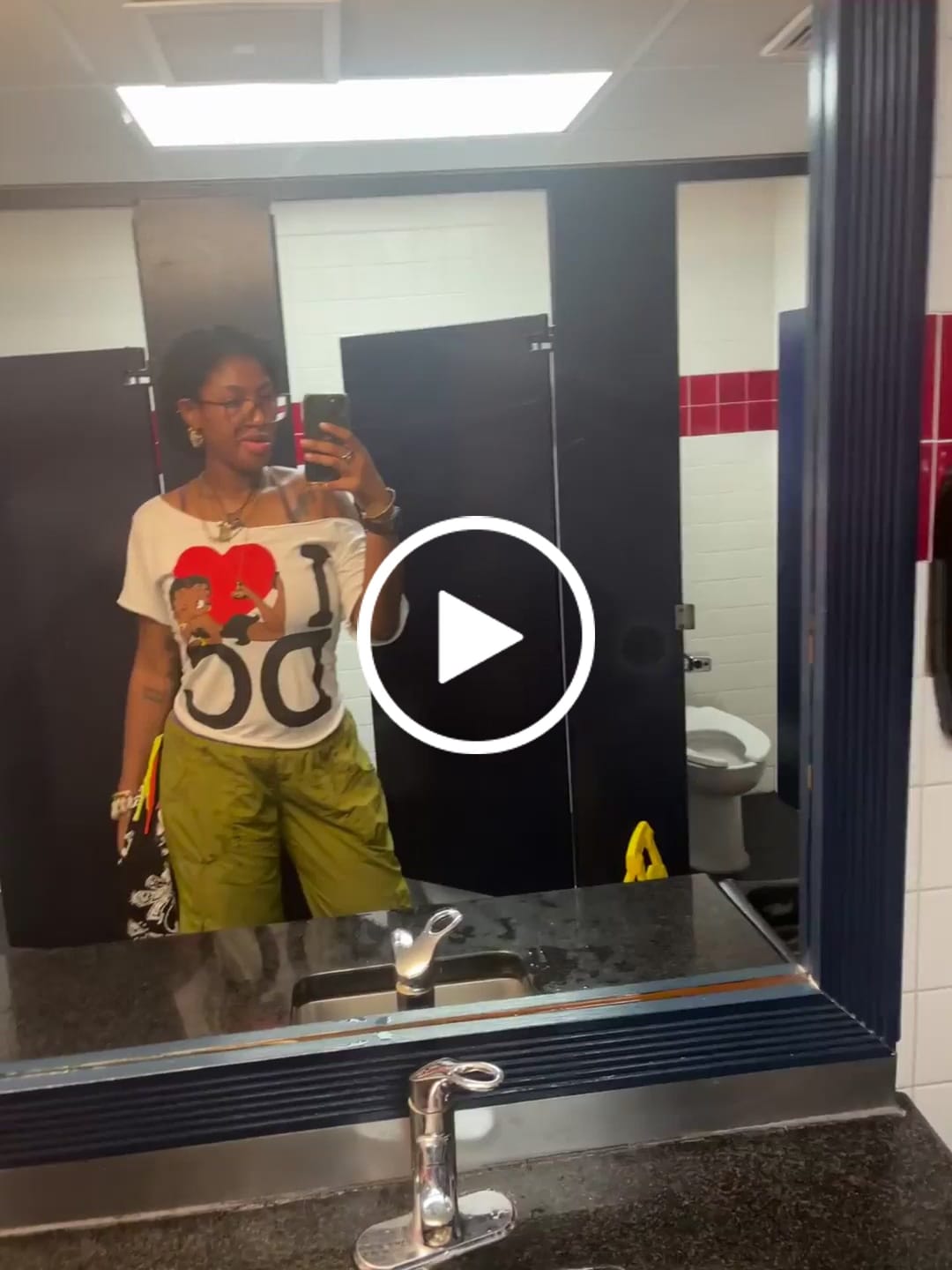 Customer video review of I <3 DC ONE SHOULDER TOP
