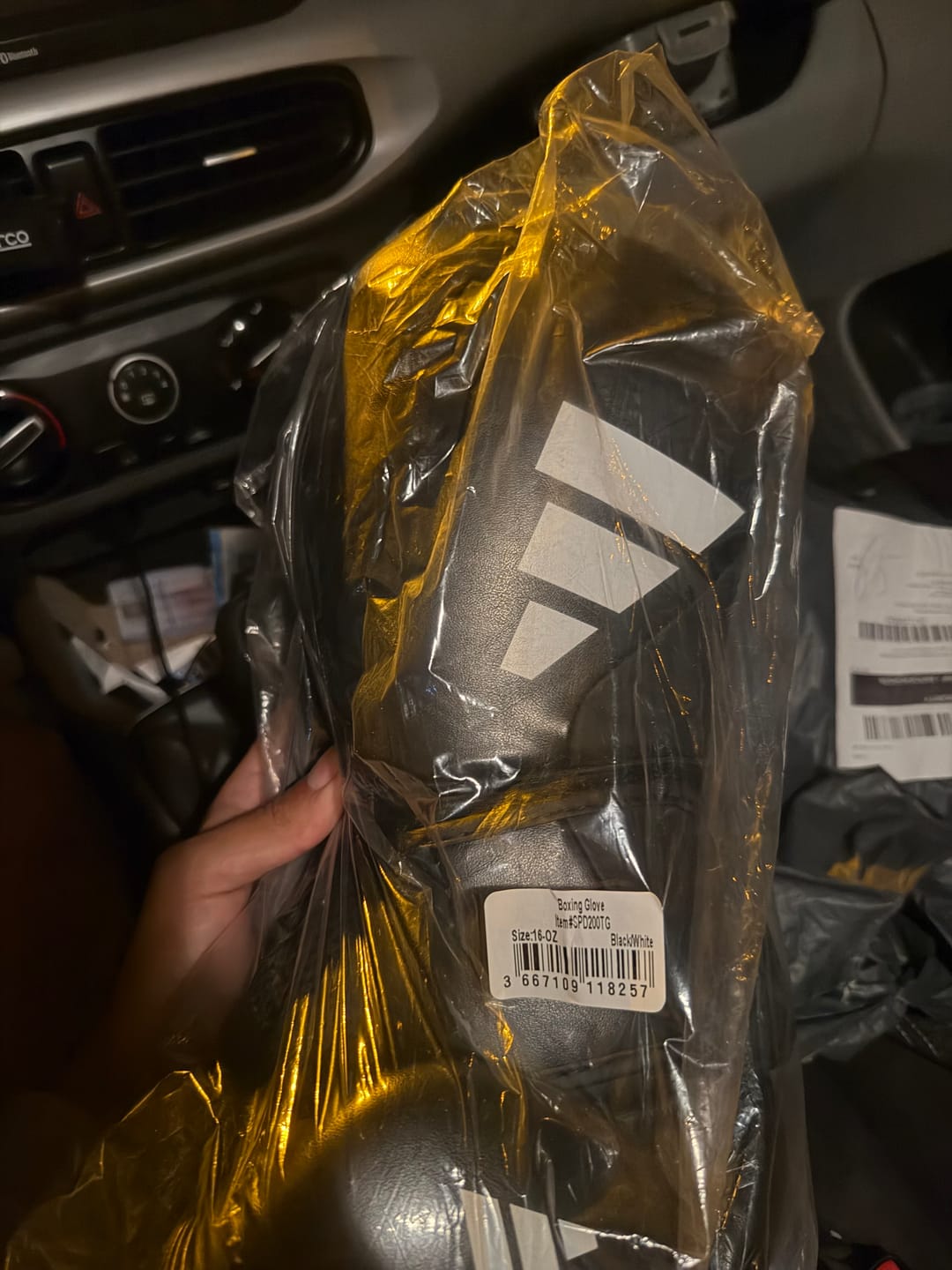 Customer photo review of Guantes De Boxeo Adidas Speed Tilt 200