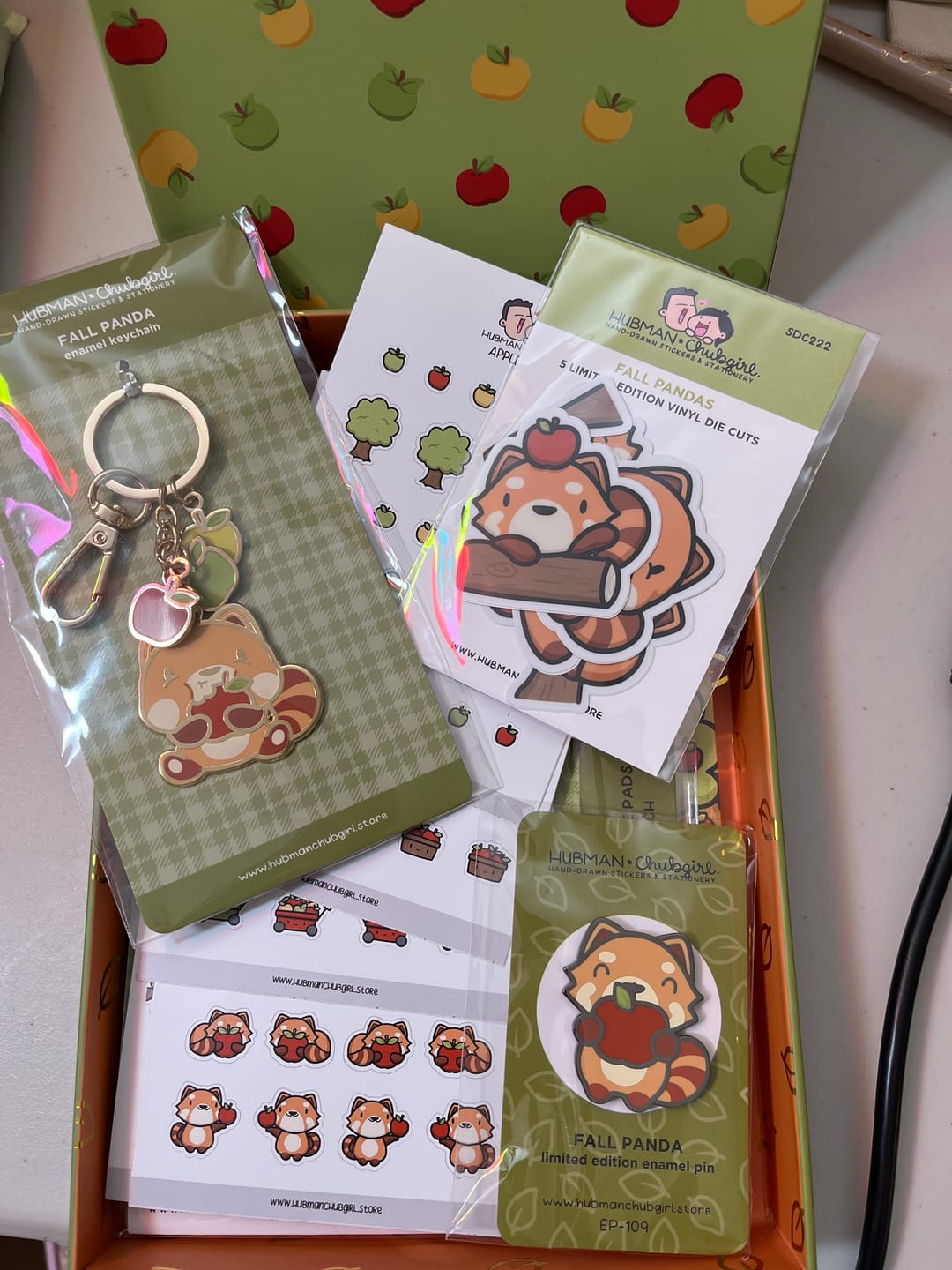 Customer photo review of Fall Pandas Box Set
