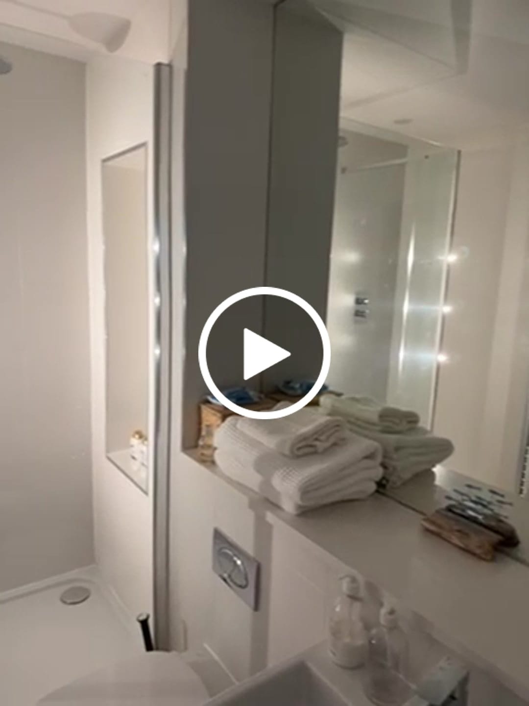 Customer video review of 2.5W / 5W Lola LED Marine Grade Waterproof IP67 In Ground Marker Light Stainless Steel 316 Bezel