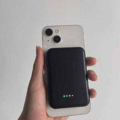 Customer photo review of MagCharge Mini – המטען הנייד שנצמד לטלפון ומטעין בלי כבל