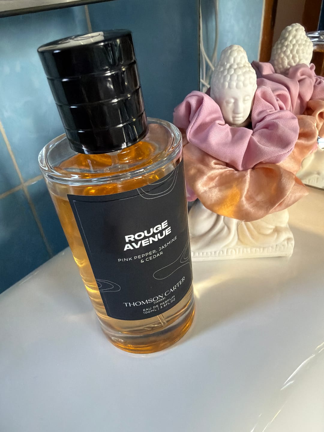 Customer photo review of Rouge Avenue | Eau de Parfum