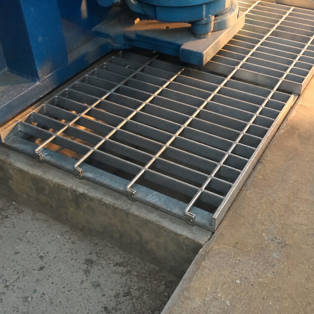 Customer photo review of Steel Grating C Clips 316 Stainless Pack 10 Multi Size