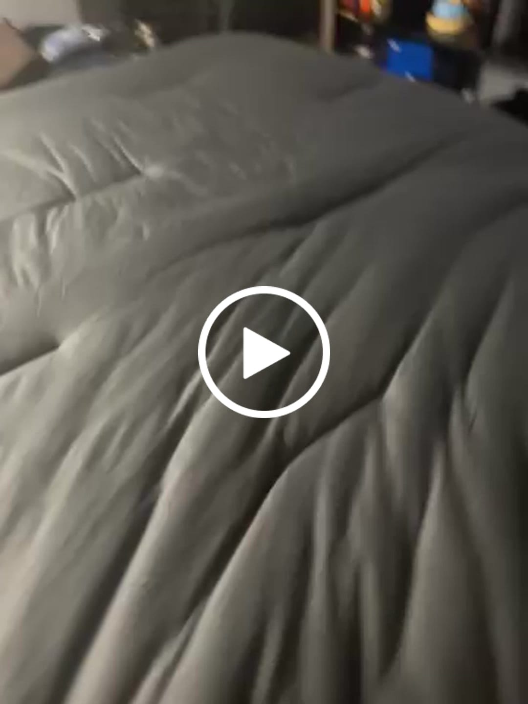Customer video review of CloudAlign™ Pillow