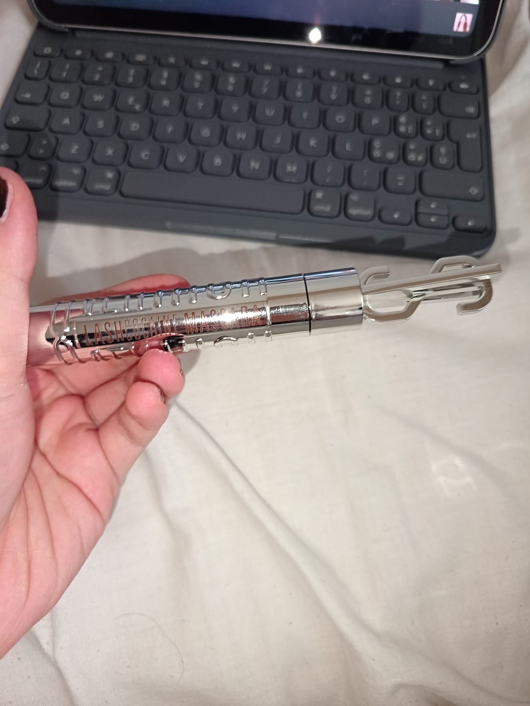Customer photo review of LASHCOCA!NE MASCARA - BRAUN