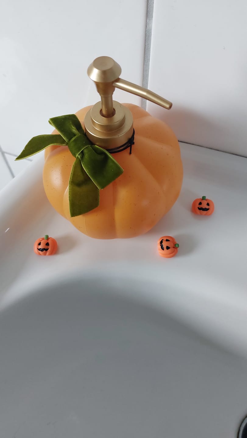 Customer photo review of Pumpkin Spice Flüssigseife im Kürbis-Seifenspender, 500 ml