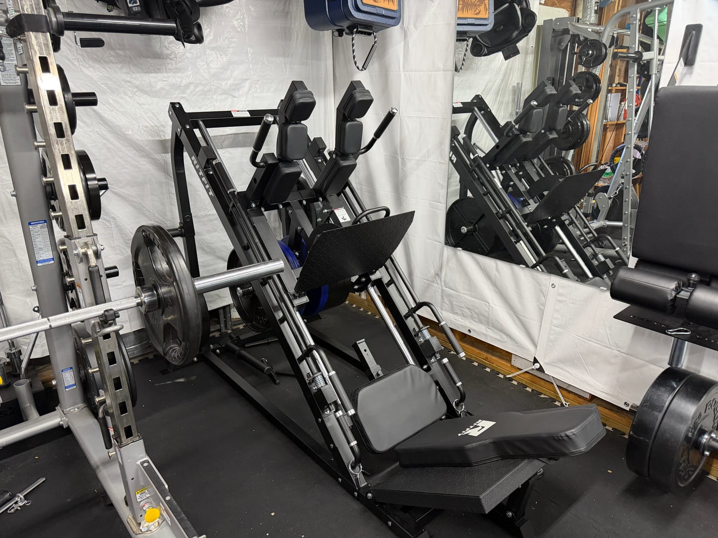 Customer photo review of RitFit GAZELLE 3-in-1 Leg Press Hack Squat Machine for Home Gym